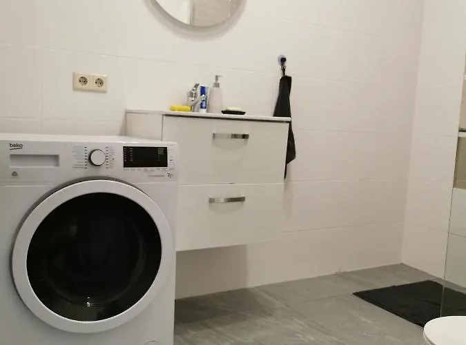 Athome - Appart-hotel With Private Parking 公寓式酒店